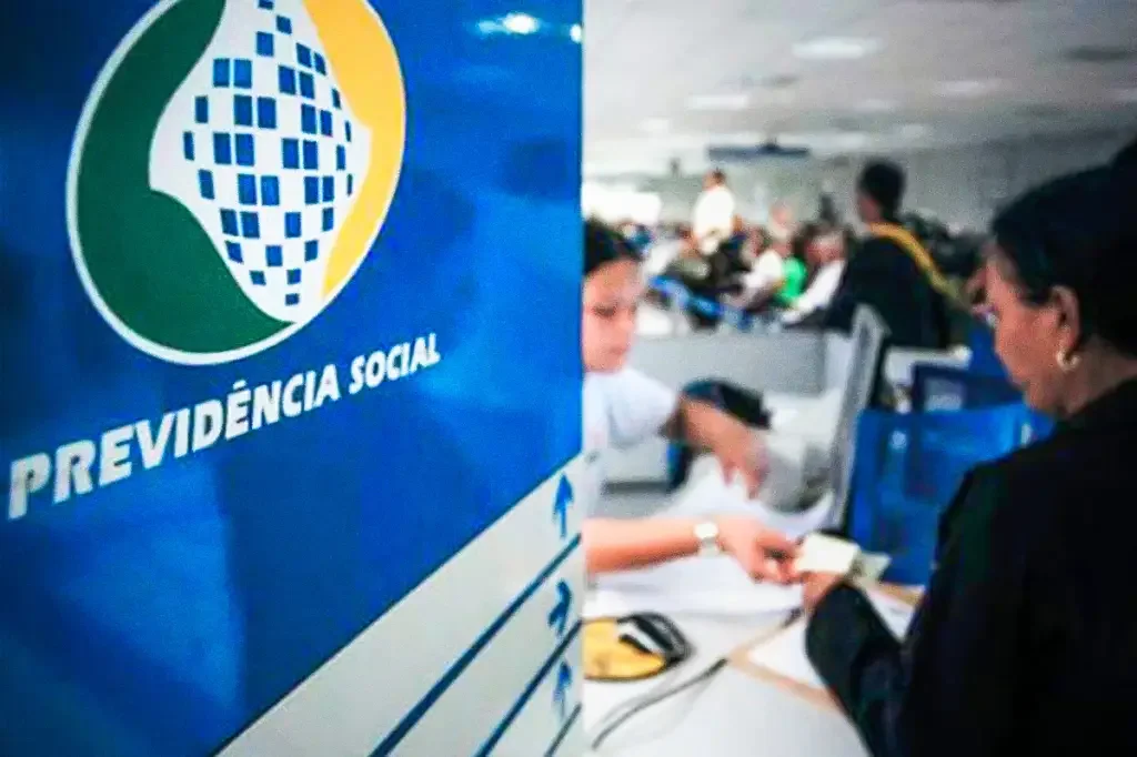 Com quantos anos posso pedir a aposentadoria especial do INSS