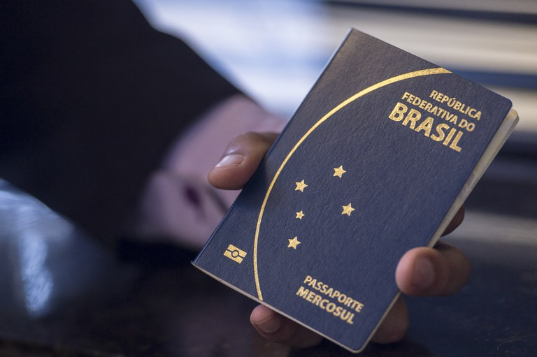 Como tirar o passaporte pela primeira vez